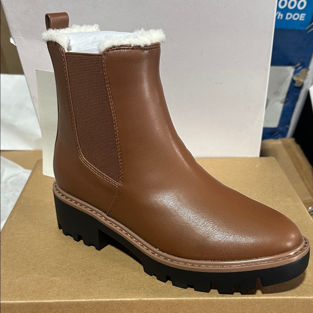 Brown Ankle Boots with Faux Fur Lining